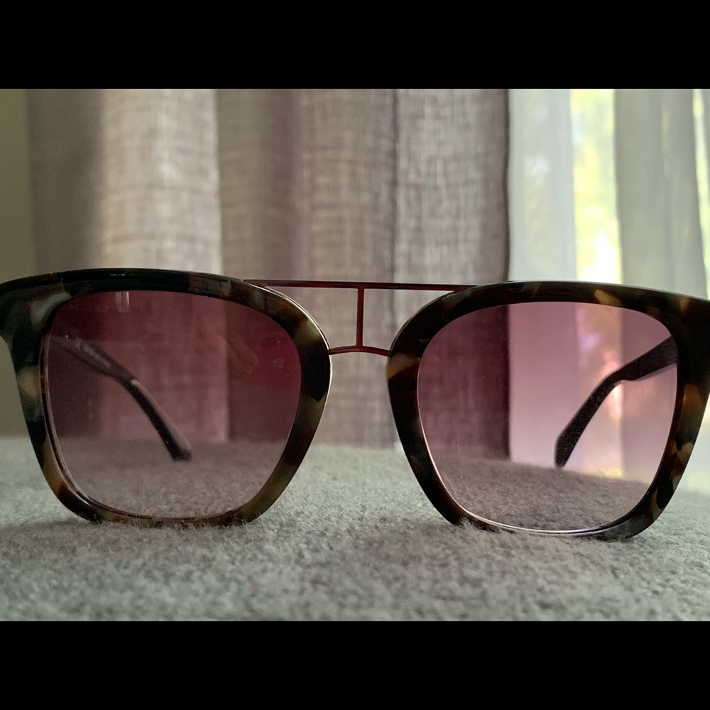 *Authentic* Balmain Neutral Tortoise Sunglasses - image 8